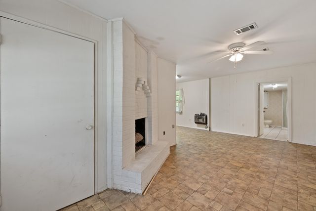 324 Peps Point, Hattiesburg, MS 39401