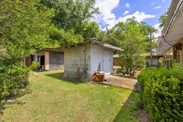 324 Peps Point, Hattiesburg, MS 39401