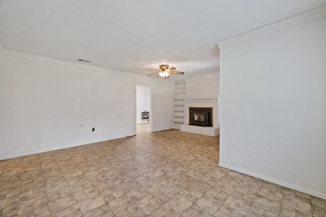 324 Peps Point, Hattiesburg, MS 39401