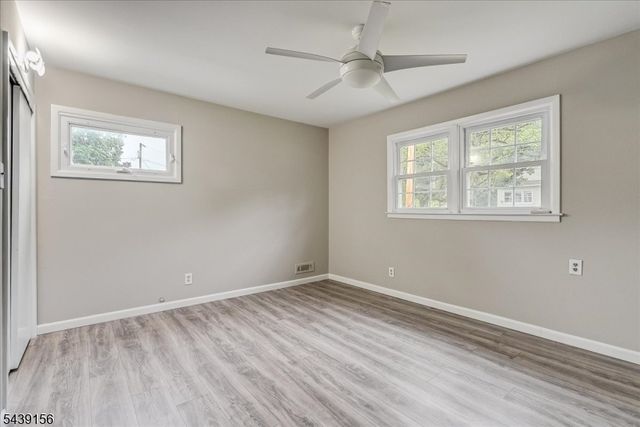 75 Fichter St, Bloomingdale Boro, NJ 07403
