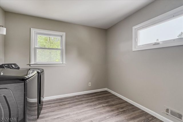 75 Fichter St, Bloomingdale Boro, NJ 07403
