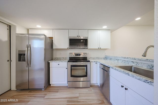 19601 N 7TH Street 1050, Phoenix, AZ 85024