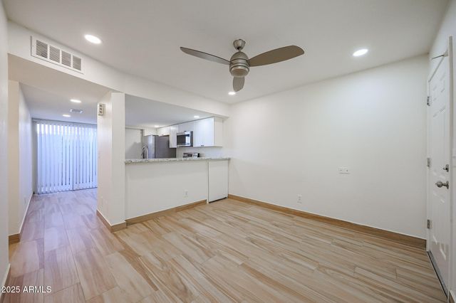 19601 N 7TH Street 1050, Phoenix, AZ 85024