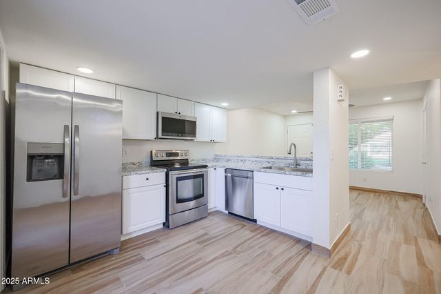 19601 N 7TH Street 1050, Phoenix, AZ 85024