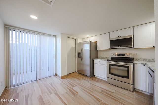 19601 N 7TH Street 1050, Phoenix, AZ 85024