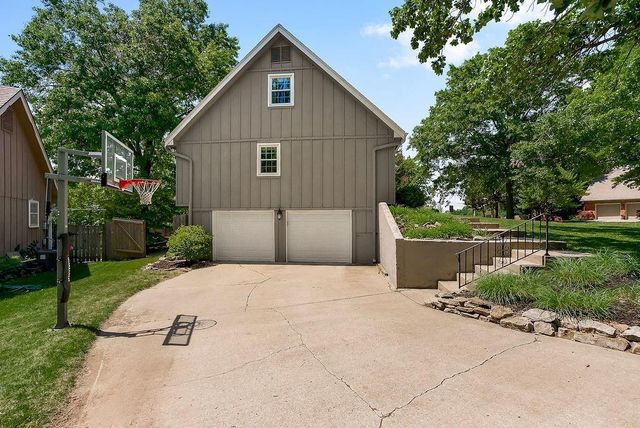 13433 W 80th Terrace, Lenexa, KS 66215