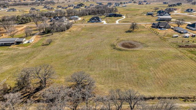 1136 Paradise Parkway, Poolville, TX 76487