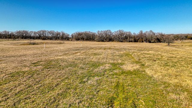 1136 Paradise Parkway, Poolville, TX 76487