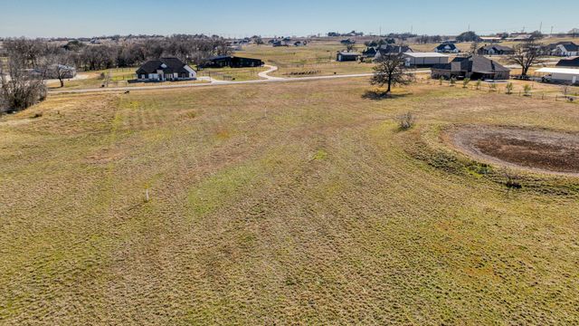 1136 Paradise Parkway, Poolville, TX 76487