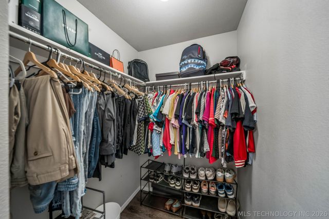 5812 E 146th Place S, Bixby, OK 74008
