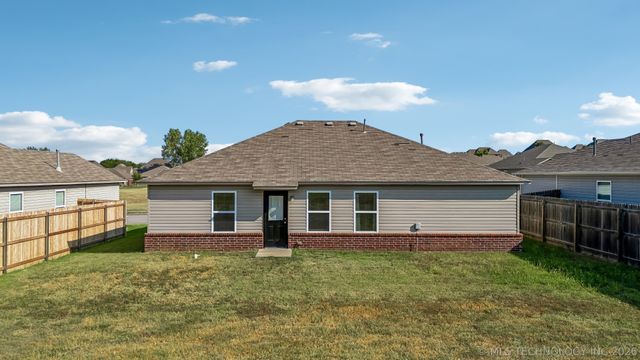 5812 E 146th Place S, Bixby, OK 74008
