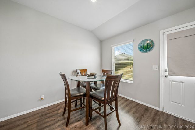 5812 E 146th Place S, Bixby, OK 74008