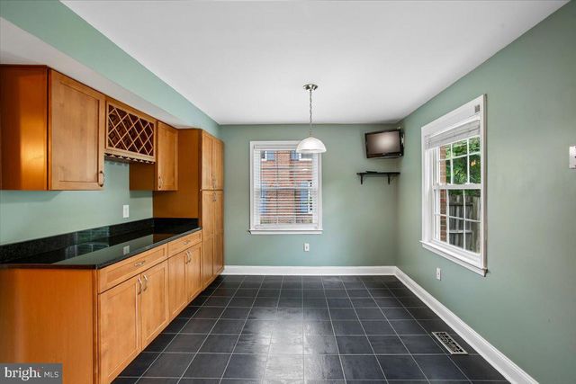 7018 BRADWOOD CT, Springfield, VA 22151