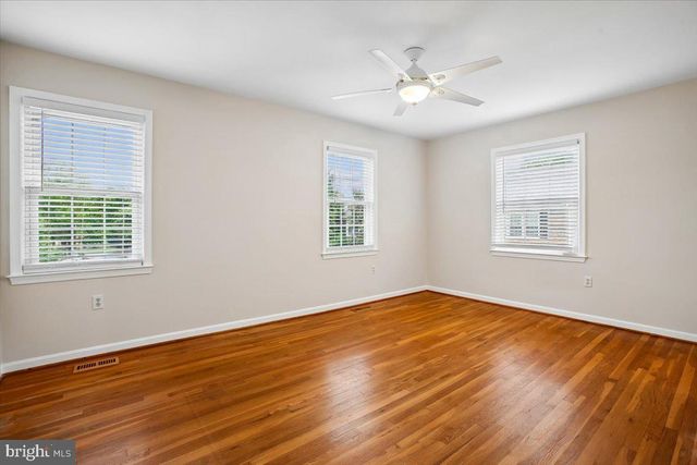7018 BRADWOOD CT, Springfield, VA 22151