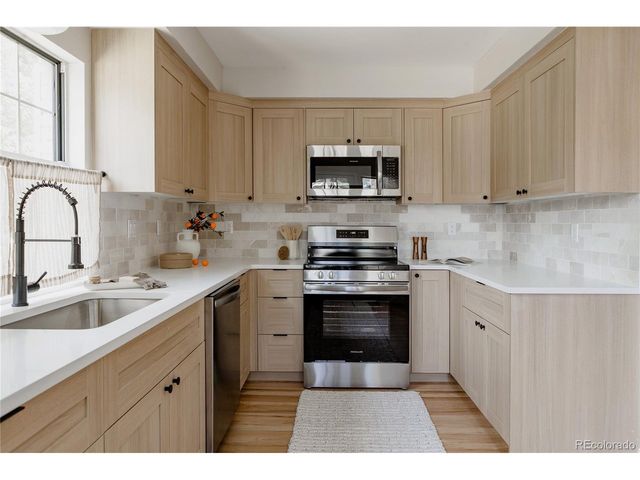 3011 W Long Ct A, Littleton, CO 80120