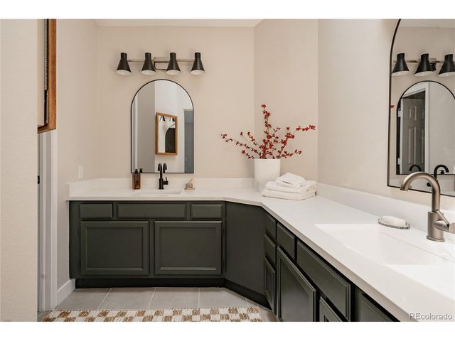 3011 W Long Ct A, Littleton, CO 80120