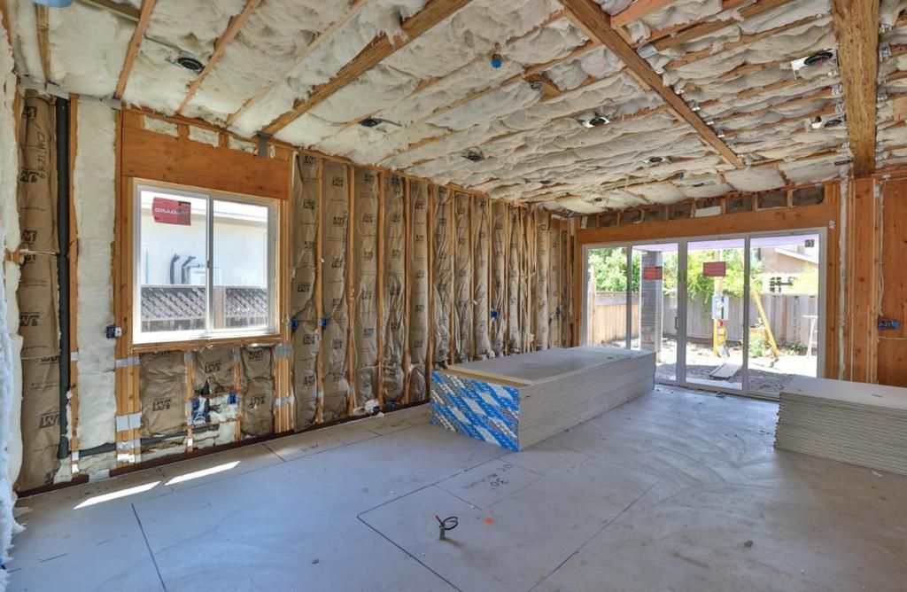 Image 4 of property listing at 10337 Menhart Lane, Cupertino, CA 95014