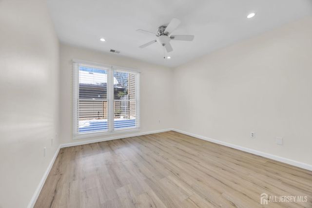 113 Heather Court 113, Edison, NJ 08820