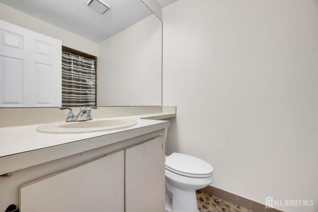 113 Heather Court 113, Edison, NJ 08820