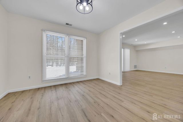 113 Heather Court 113, Edison, NJ 08820