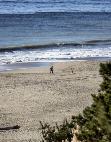 117 Seascape Resort Drive, Aptos, CA 95003