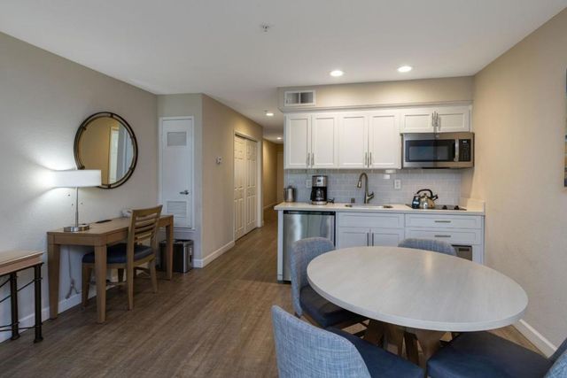 117 Seascape Resort Drive, Aptos, CA 95003