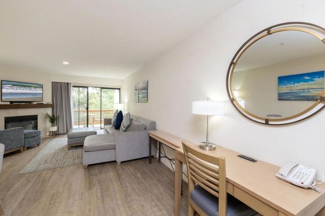 117 Seascape Resort Drive, Aptos, CA 95003