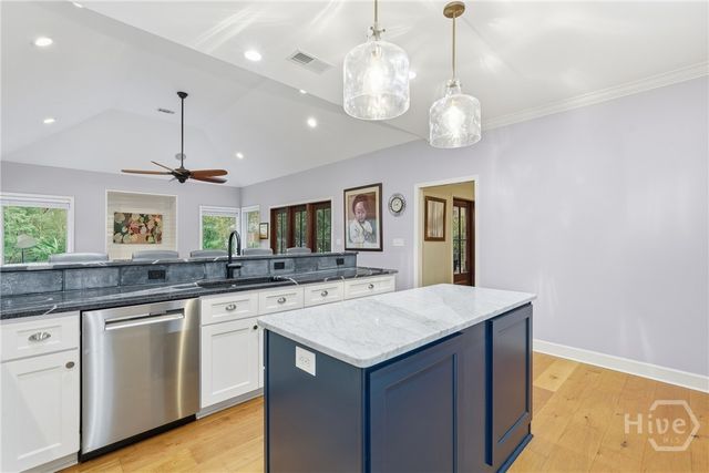 1 Fire Thorne Lane, Savannah, GA 31411