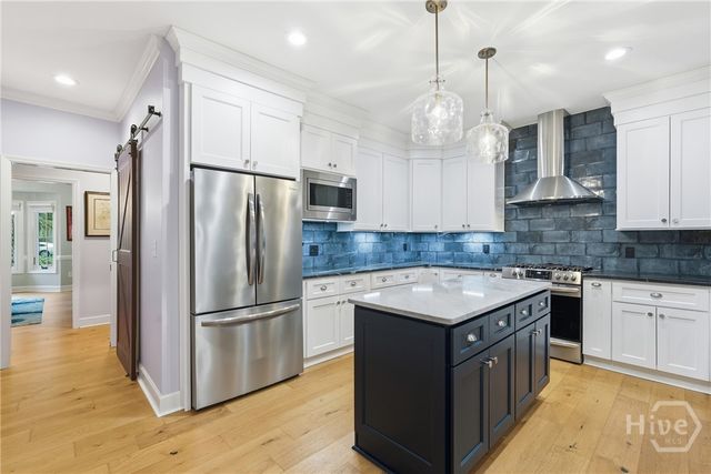 1 Fire Thorne Lane, Savannah, GA 31411