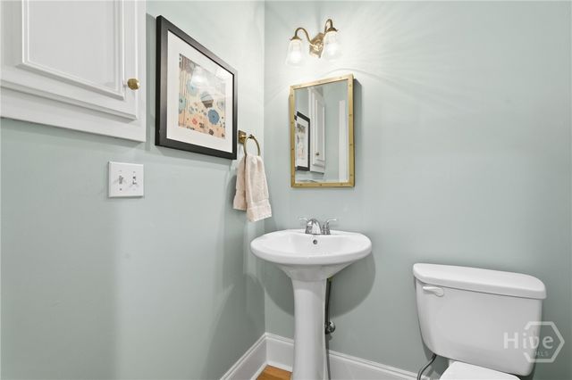 1 Fire Thorne Lane, Savannah, GA 31411