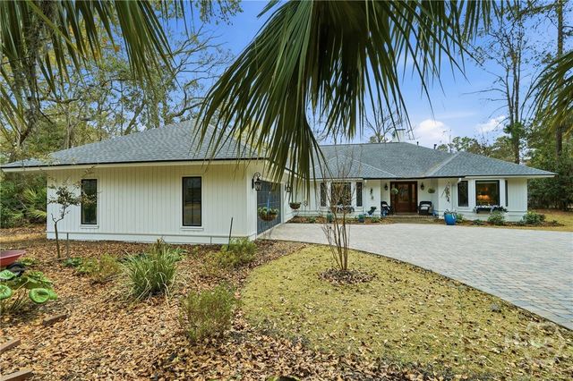 1 Fire Thorne Lane, Savannah, GA 31411