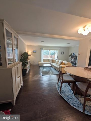 6615 DEER GAP CT, Alexandria, VA 22310