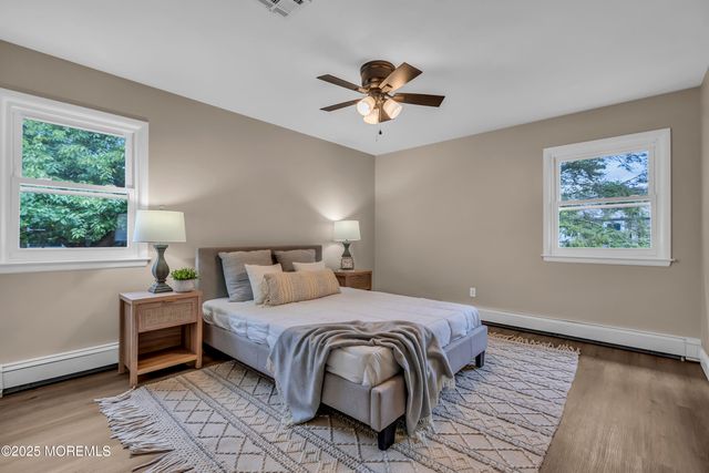 18 Gower Road, Toms River, NJ 08757