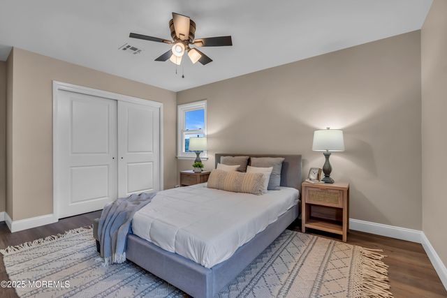 18 Gower Road, Toms River, NJ 08757