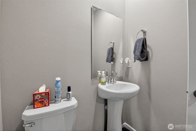 17824 128th Ave Court E, Puyallup, WA 98374