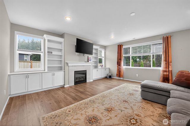 17824 128th Ave Court E, Puyallup, WA 98374