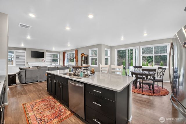 17824 128th Ave Court E, Puyallup, WA 98374