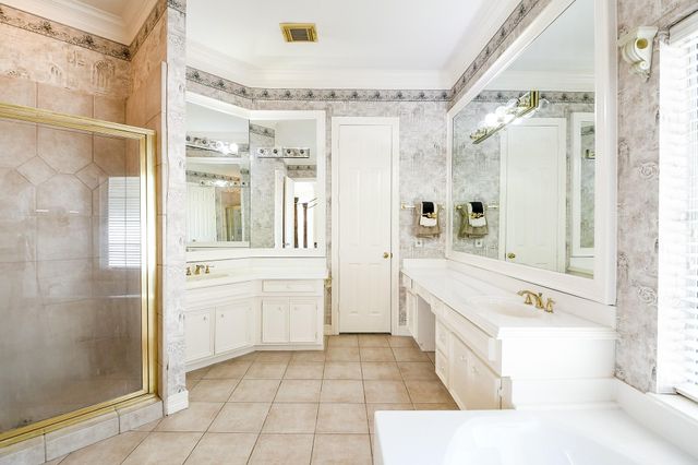 3003 Grand Noble Circle, Houston, TX 77068