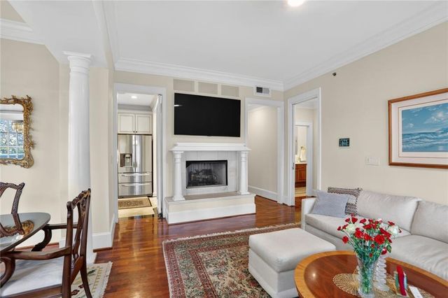 77 Peachtree NE Place 107, Atlanta, GA 30309