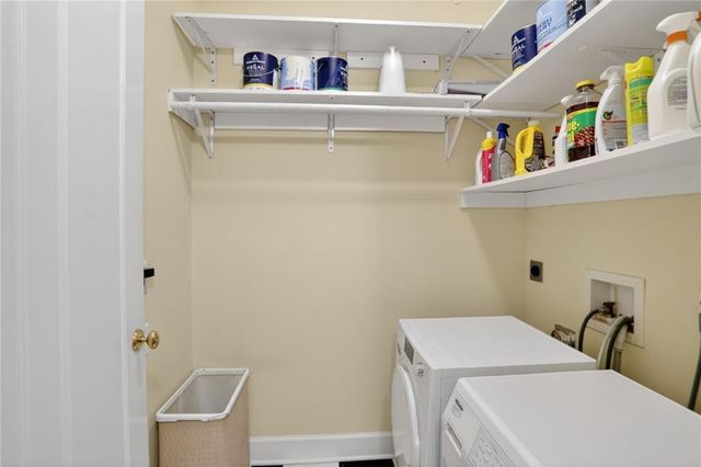 77 Peachtree NE Place 107, Atlanta, GA 30309