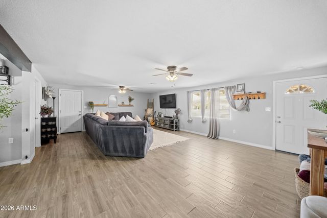 3624 E CAPITAN DREYFUS Avenue, Phoenix, AZ 85032