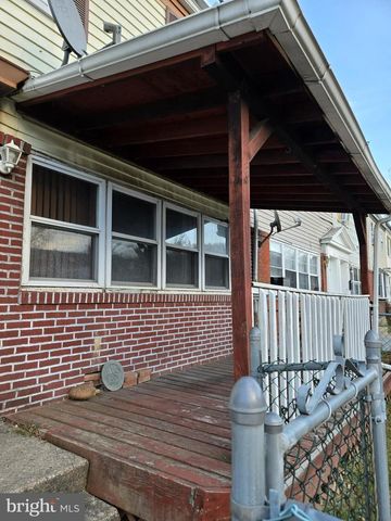 2416 FLEETWING DR, Levittown, PA 19057