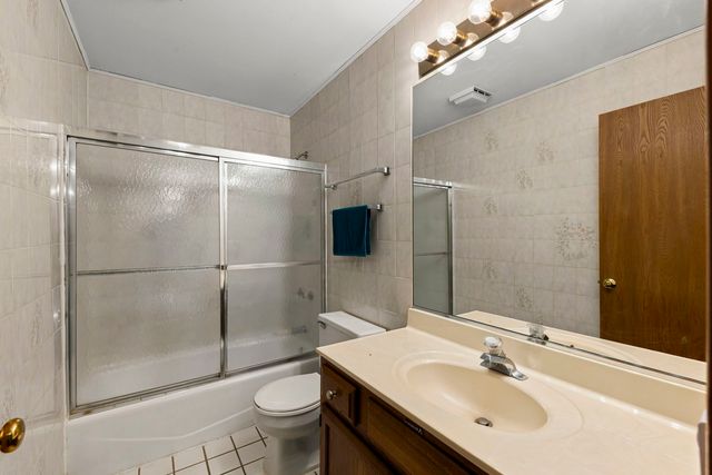 1384 President Street, Glendale Heights, IL 60139