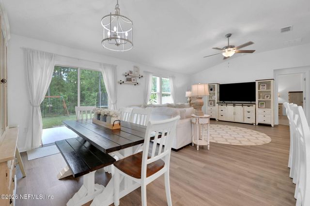 577 WILD ROSE Lane, Jacksonville, FL 32218