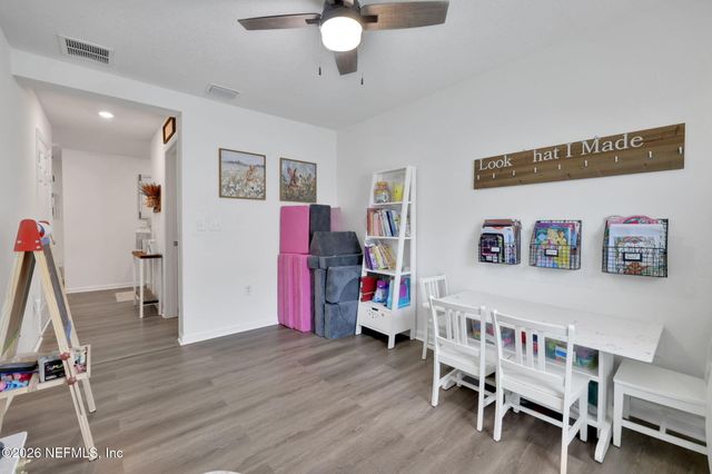 577 WILD ROSE Lane, Jacksonville, FL 32218