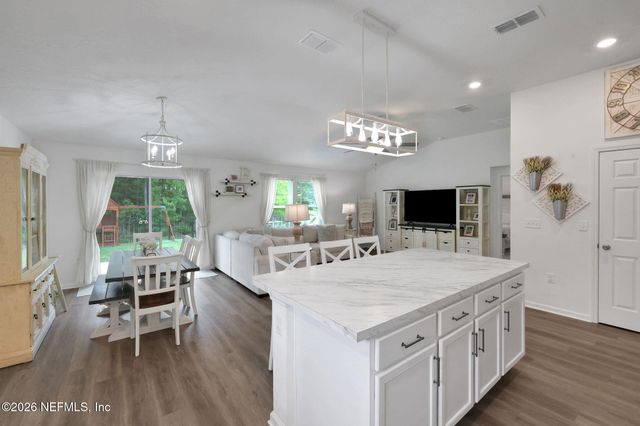 577 WILD ROSE Lane, Jacksonville, FL 32218