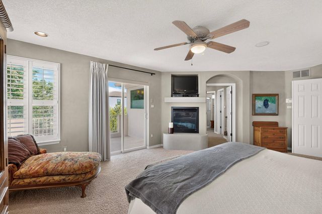3463 White Horse Drive SE, Rio Rancho, NM 87124