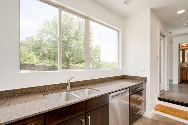 5237 Sendero Hills PKWY, Austin, TX 78724