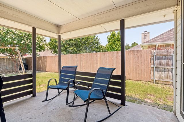521 Wild Springs Drive, Midlothian, TX 76065