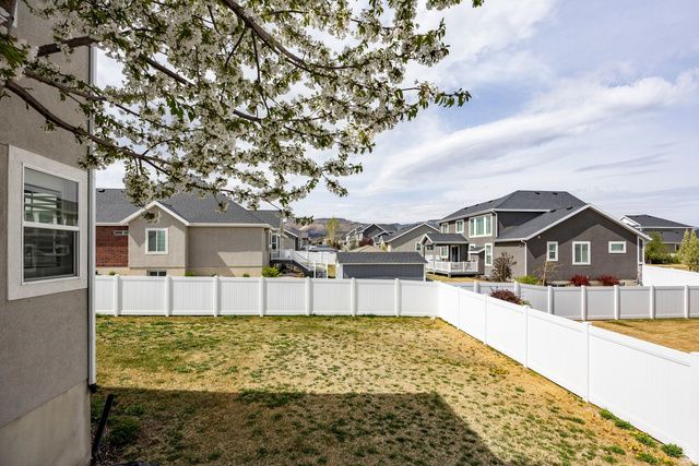 6432 W HOLLISTER WAY, Herriman, UT 84096